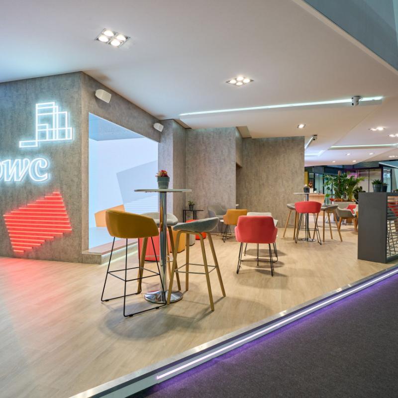 PwC immersive stage at MWC 2023 Bray Leino Events 